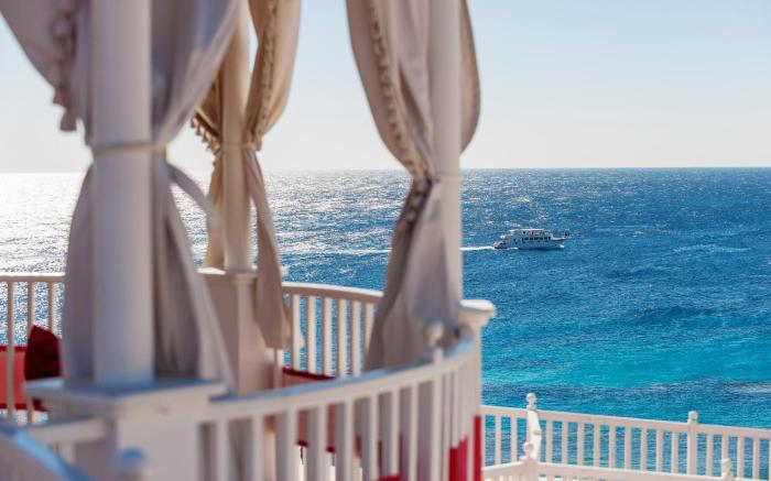 Reef Oasis Beach Resort