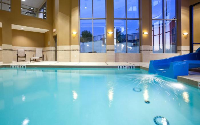 Holiday Inn Express Hotel & Suites - Woodstock By IHG