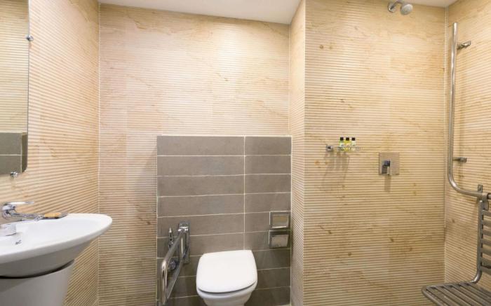 Days Hotel by Wyndham Jalandhar Jyoti Chowk