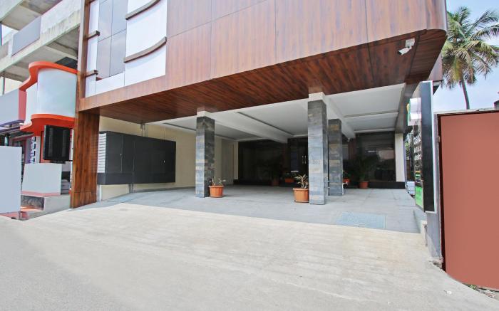 Itsy Hotels Jansi Residency