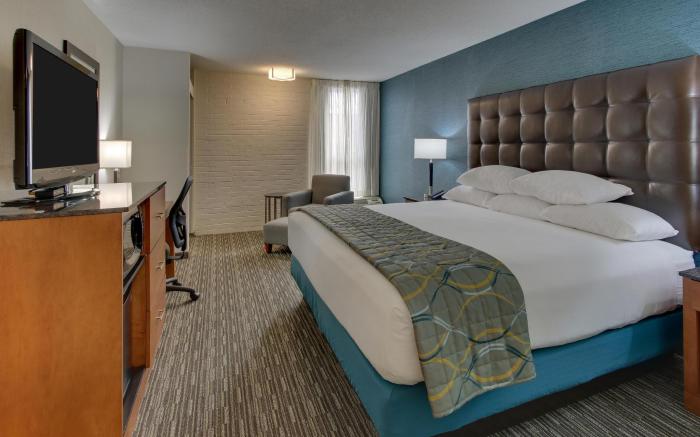 Pear Tree Inn St Louis Airport