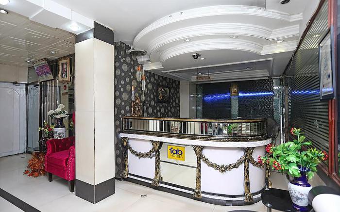 FabHotel Heera Holiday Inn - Nr. Eden Garden Stadium