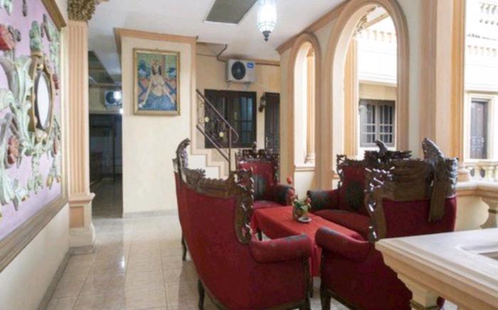 RedDoorz near Mall Ciputra World Surabaya