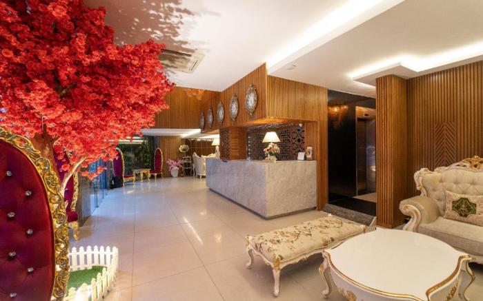 The White Hotel 1