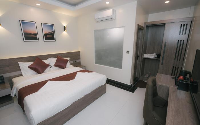 Twin Hotel
