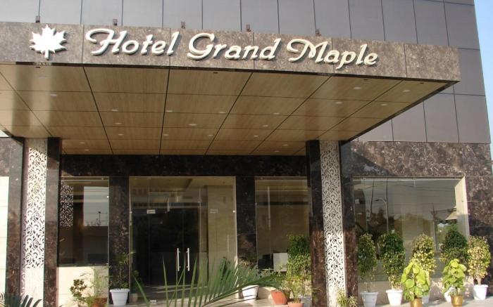 Hotel Grand Maple