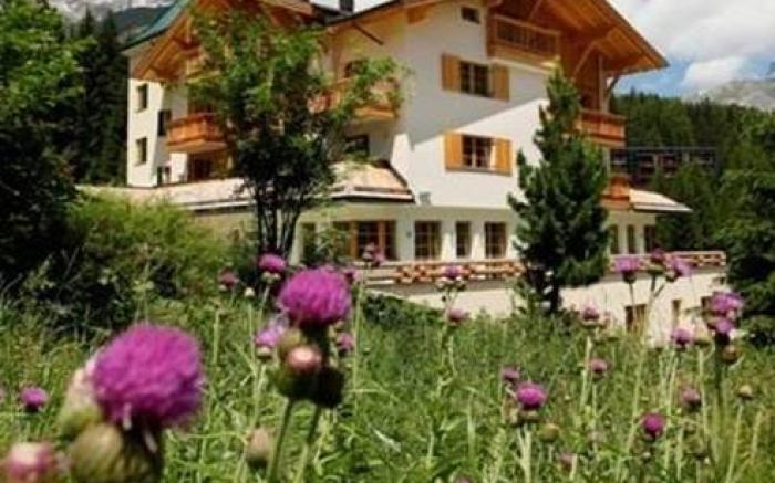 Der Waldhof Hotel