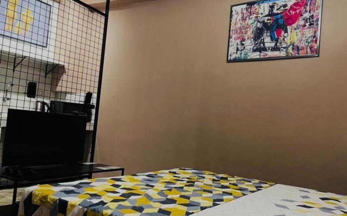 Staycation netflix wifi cable tv sanitize