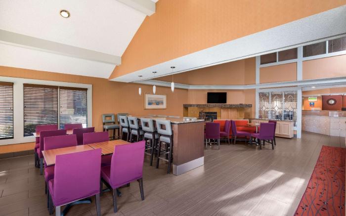 SenS Suites Livermore, SureStay Collection by Best Western