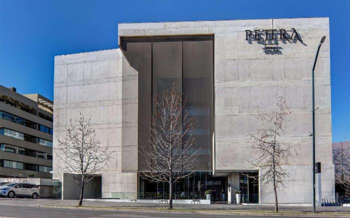 Wyndham Santiago Pettra