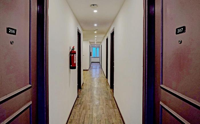 Super Townhouse Sector 57 Near Bestech Central Square Mall