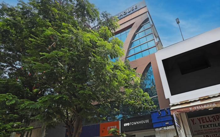 Townhouse Near Secunderabad Railway station, Yashoda Hospital, Patny centre