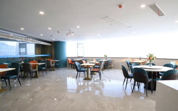 VX Hotel Jiangsu Taizhou Xinghua RT-Mart