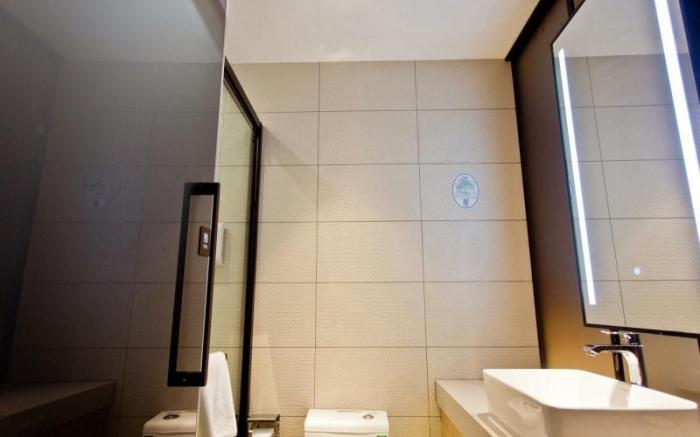 GreenTree Inn Fuyang Linquan Magic City