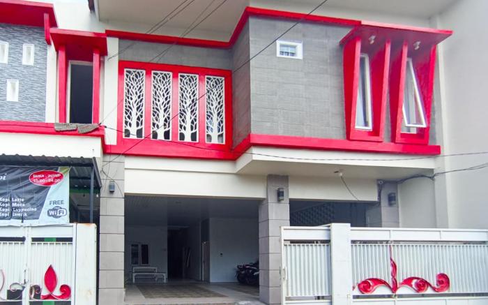 RedDoorz @ Griya Jeniee near Stadion Wilis Madiun
