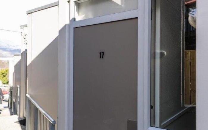 Mountain View City Apartment