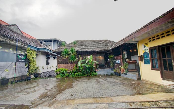 OYO 90240 Pandan Inn Guest House Batu