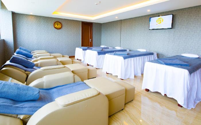 Le Hoang Beach Hotel Danang
