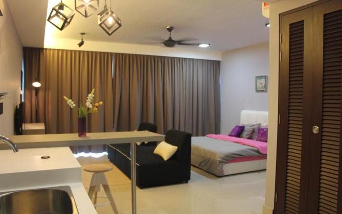 De Houz Guesthouse @ Setia Alam Trefoil