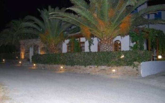 Dilino Hotel Studios