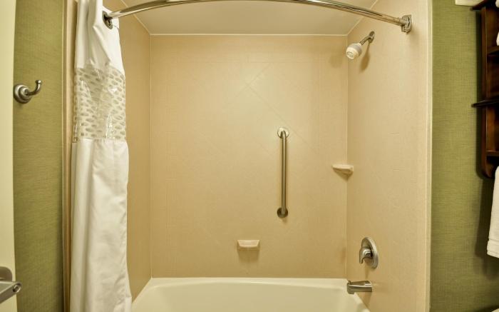 Hampton Inn Kansas City Airport