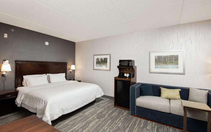 Hampton Inn & Suites by Hilton Barrie