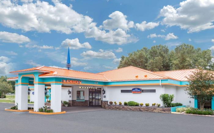 Howard Johnson by Wyndham Ocala FL I-75