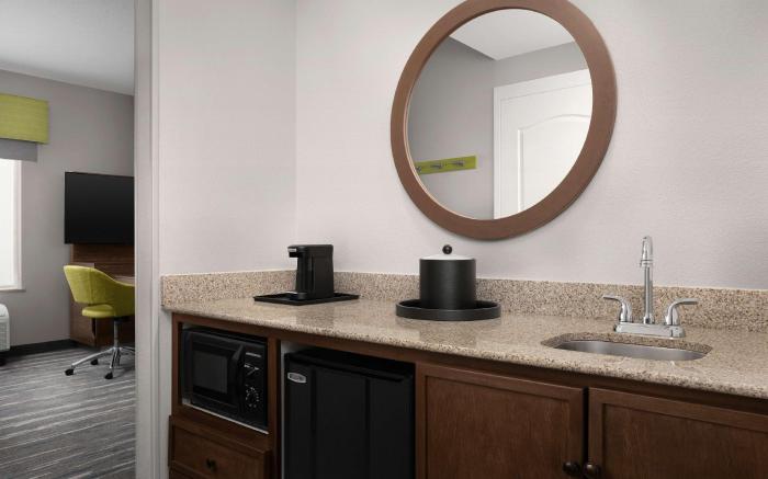 Hampton Inn & Suites Durham/North I-85