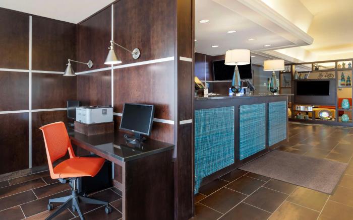 Best Western Plus Midwest Inn