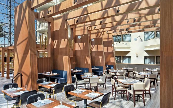 DoubleTree by Hilton Hotel Newark Airport