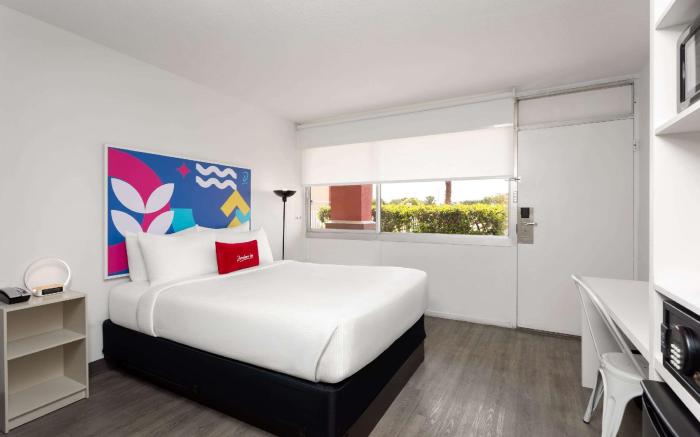 Baymont by Wyndham Orlando North Millenia 