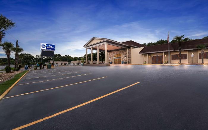 Best Western Riverside Inn