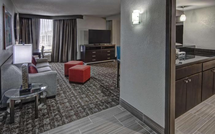 DoubleTree by Hilton Hotel Jackson