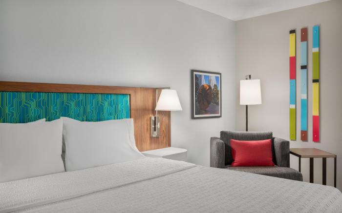 Hampton Inn & Suites Charlotte-Arrowood Rd.