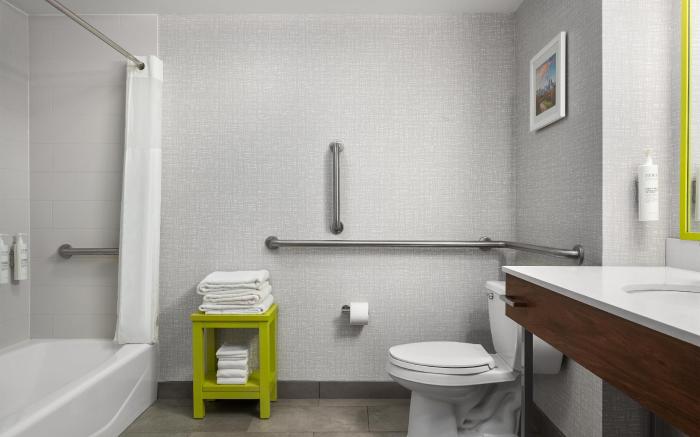 Hampton Inn & Suites Charlotte-Arrowood Rd.