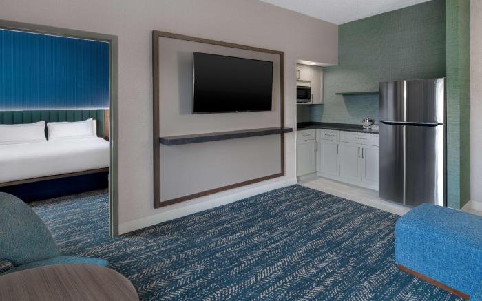 DoubleTree Suites by Hilton Mt. Laurel
