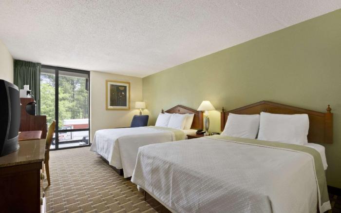 Days Inn by Wyndham Fayetteville-South/I-95 Exit 49