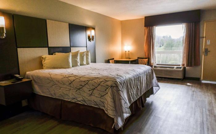 Best Western Cades Cove Inn