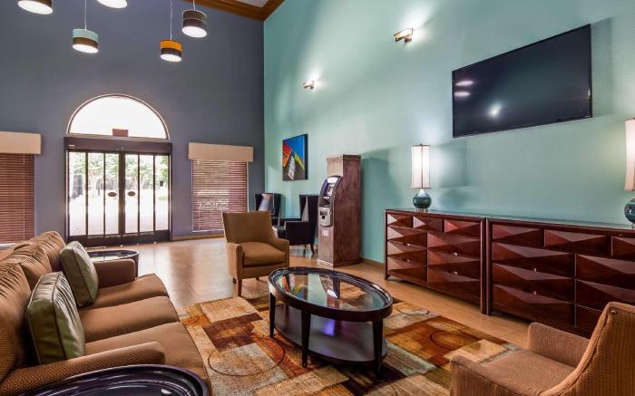 Best Western PLUS The Woodlands