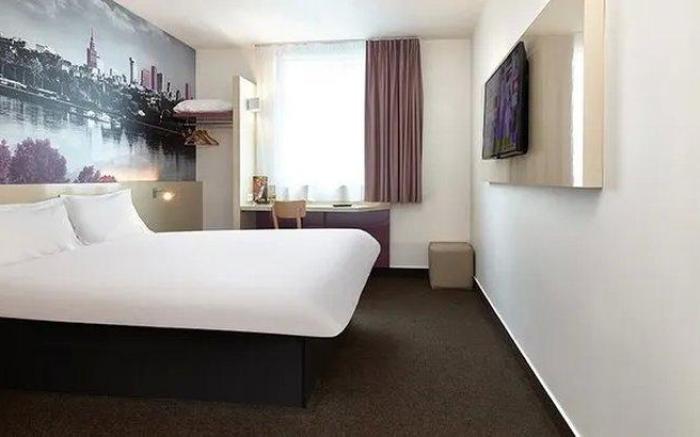 B&B HOTEL Warszawa-Okęcie