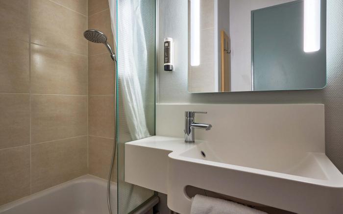 B&B HOTEL AVRANCHES Baie du Mont St-Michel