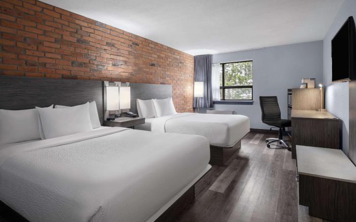 Travelodge by Wyndham Barrie