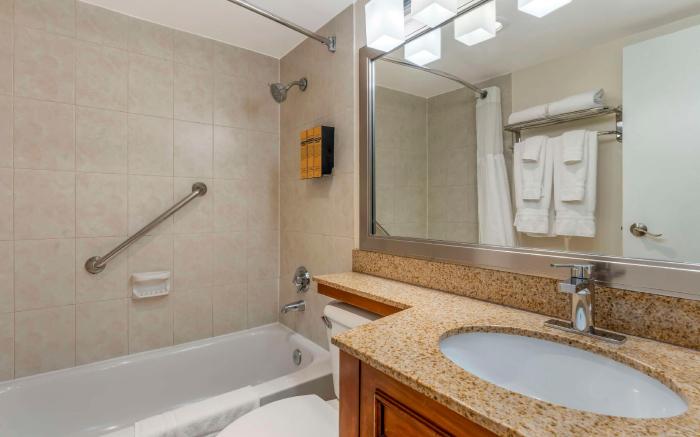 Best Western Plus Grosvenor Airport Hotel