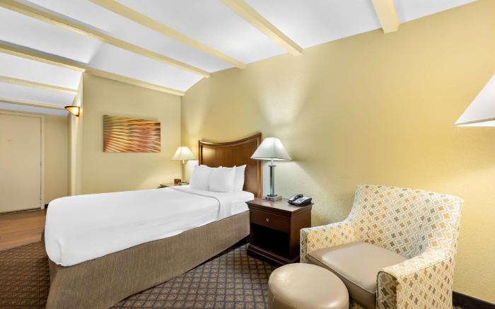 Best Western Coach House