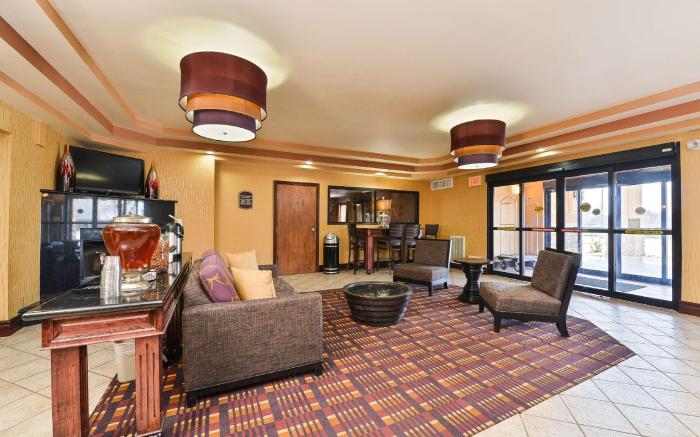 Best Western Plus Midwest Inn and Suites