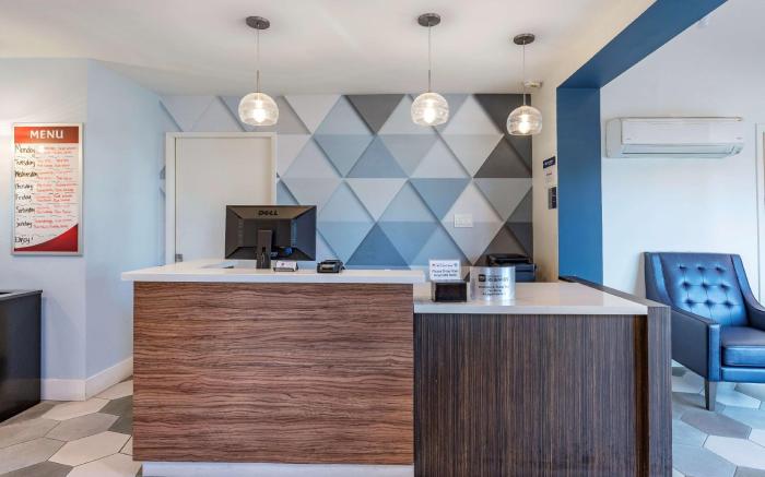 Best Western Plus Executive Suites