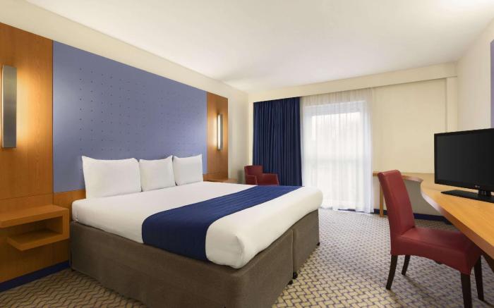 Ramada by Wyndham London North M1