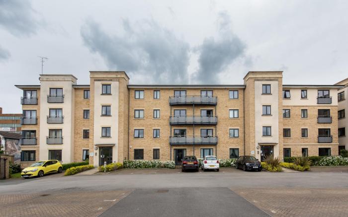 Grand Central Apartments, Centro