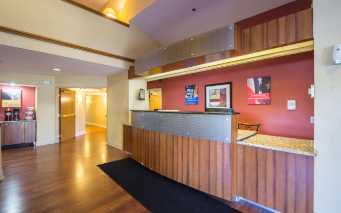 Motel 6 Indianapolis, IN - Airport