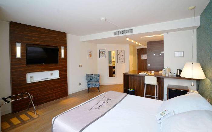 Hotel Litteraire Alexandre Vialatte, BW Signature Collection